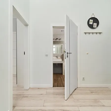 Architects Avenue By Renters * Wrocław